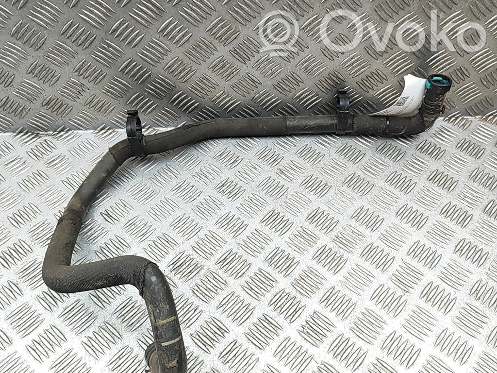 Jaguar F-Type Tuyau de liquide de refroidissement moteur 