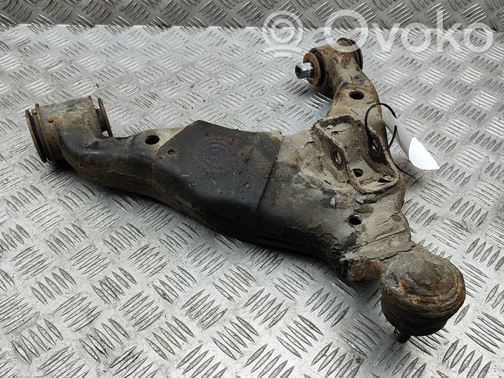 Toyota Land Cruiser (J200) Braccio di controllo sospensione anteriore inferiore/braccio oscillante