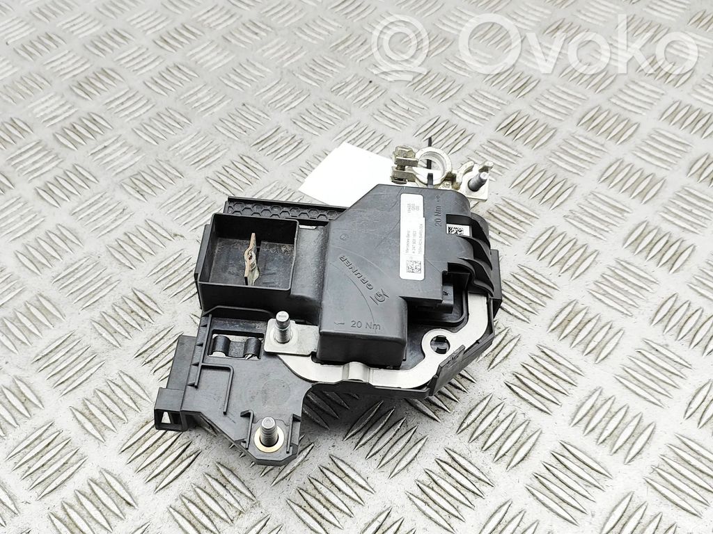 Plusjohtosarja   A2479061803