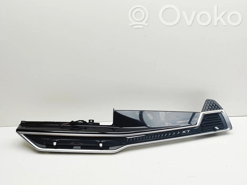 BMW X7 G07 Moldura de la guantera