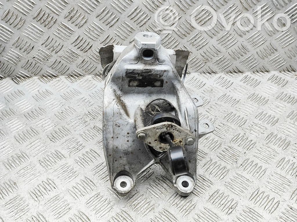 Support, suspension du moteur   4M0199308BL