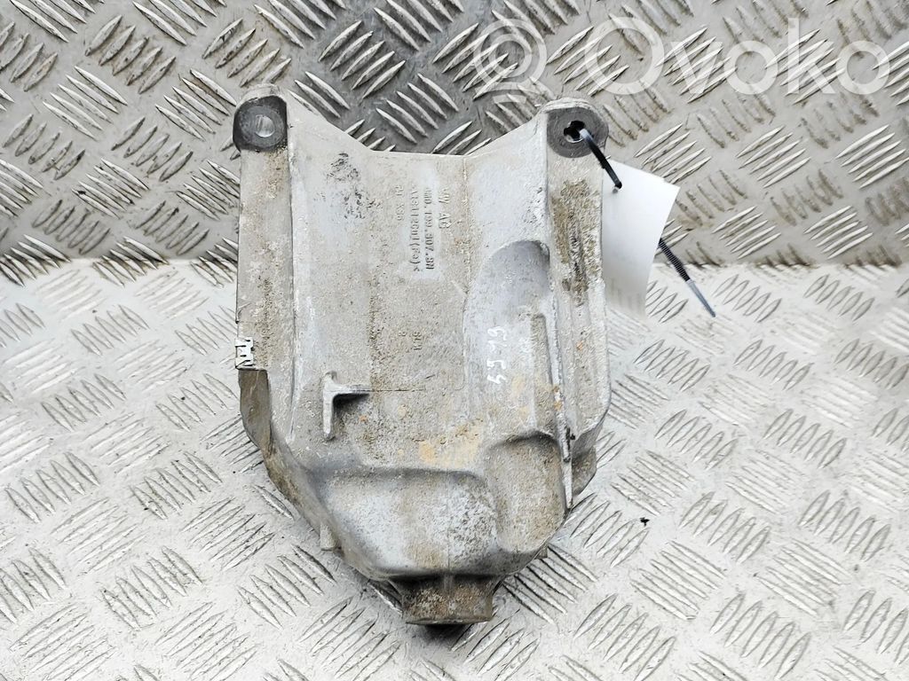 Audi A5 Łapa / Mocowanie silnika