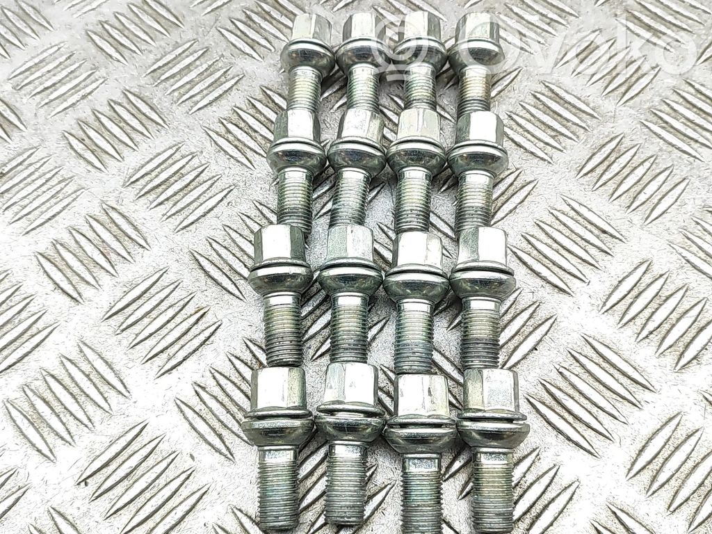 Volkswagen ID.7 Tuercas/tornillos