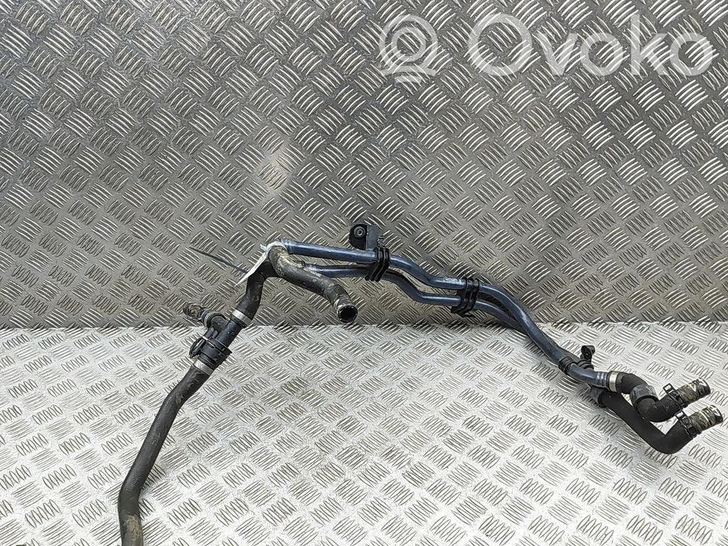 Porsche Taycan 9J1 Kühlleitung / Kühlschlauch