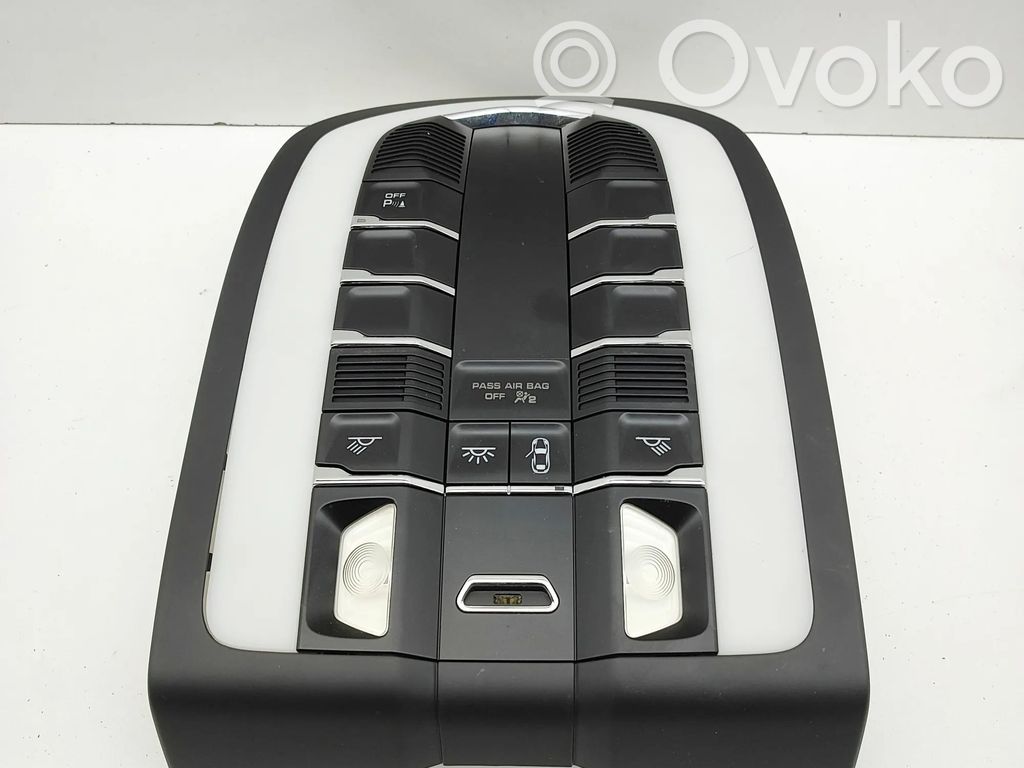 Porsche Cayenne (92A) Etuistuimen valo