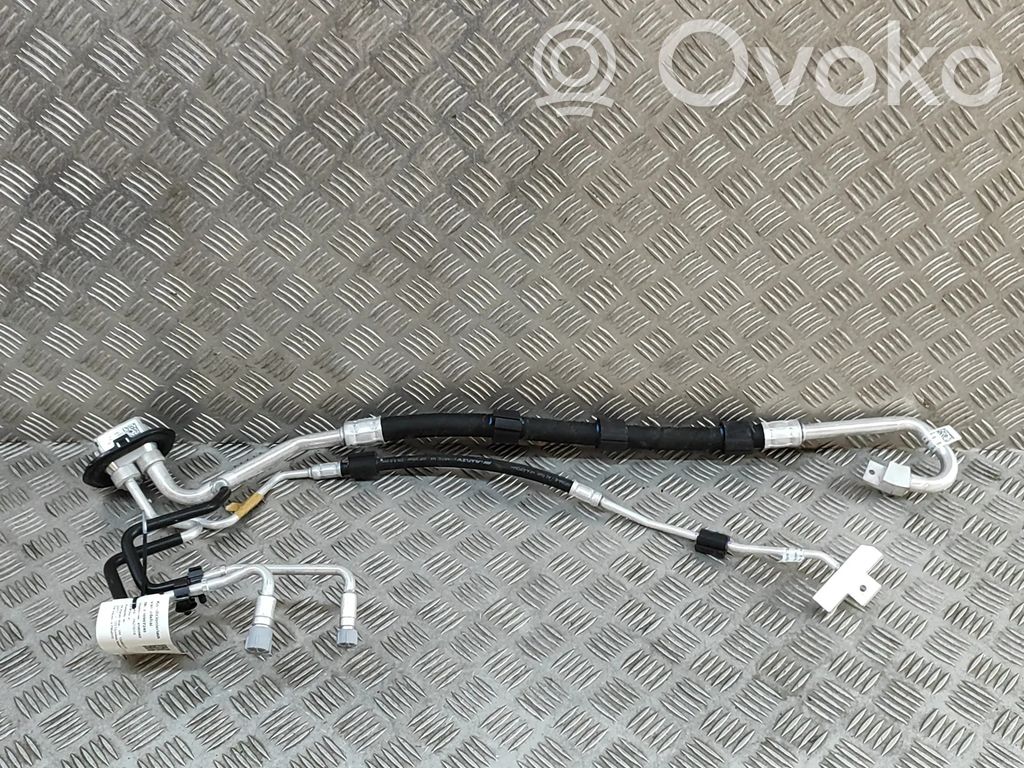 Volkswagen Touareg III Air conditioning (A/C) pipe/hose