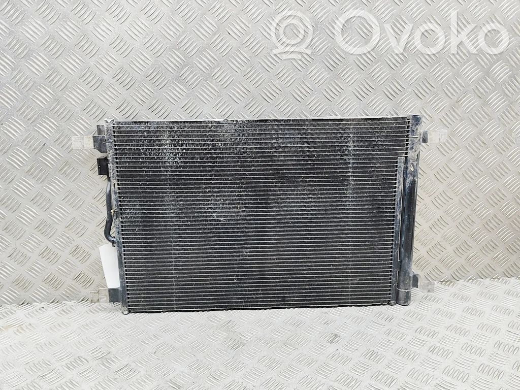 Audi Q3 F3 Radiatore di raffreddamento A/C (condensatore) 