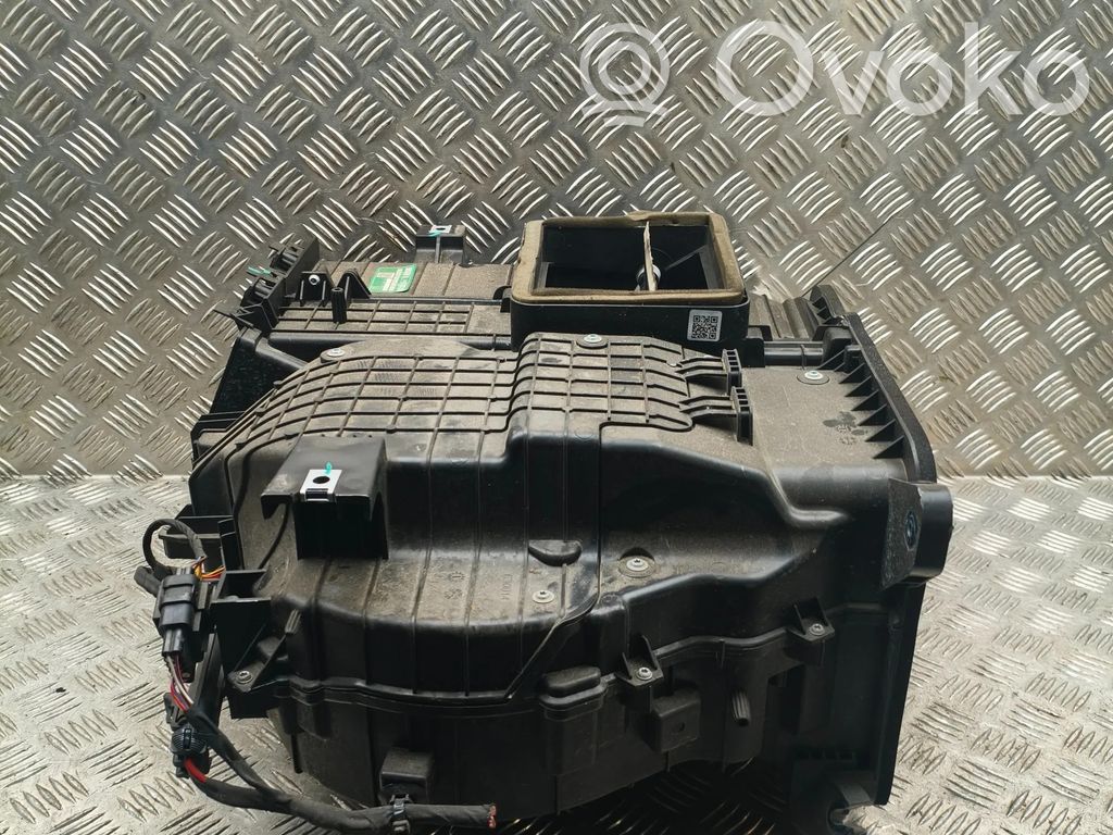 MG MG4 ev Sisälämmityksen ilmastoinnin korin kokoonpano 