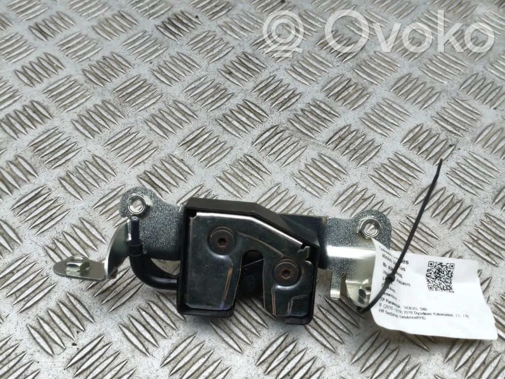 Volvo S60 Rear seat headrest 