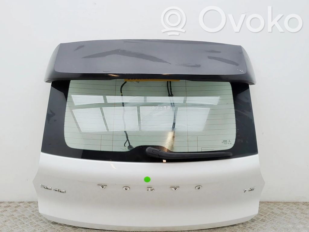 Volvo XC40 Tylna klapa bagażnika 