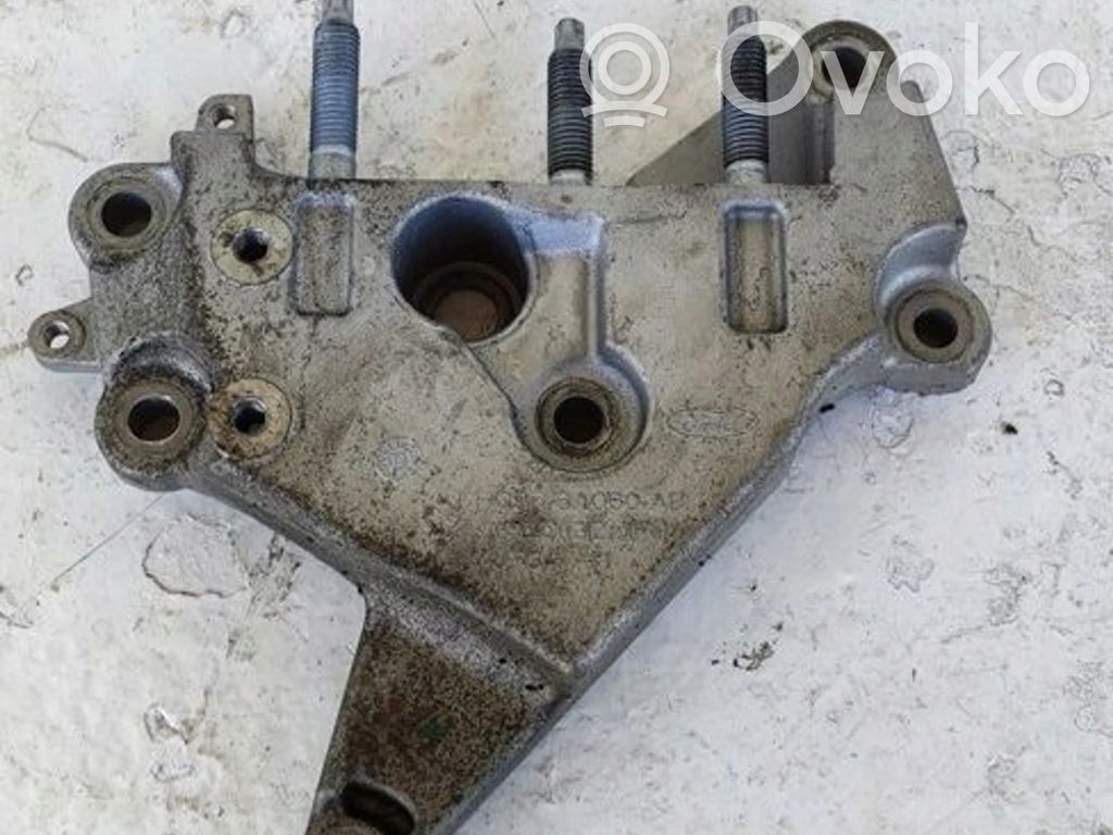 Ford Transit Custom Engine mounting bracket 