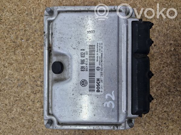 Engine control unit/module   030906032R,0261207203