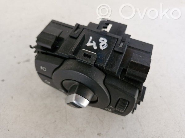 Multifunctional control switch/knob   9169405