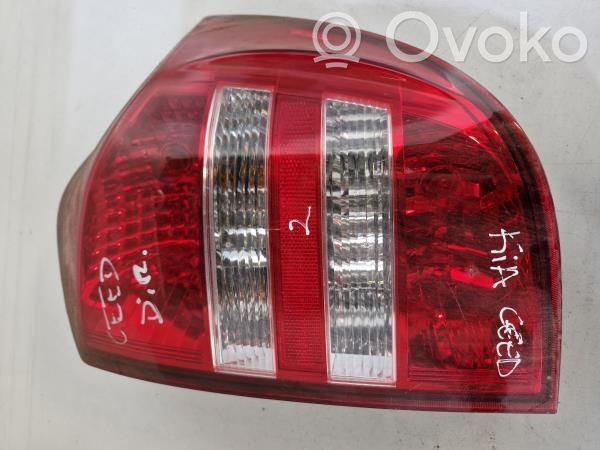 Rear/tail lights   924021H3,RH