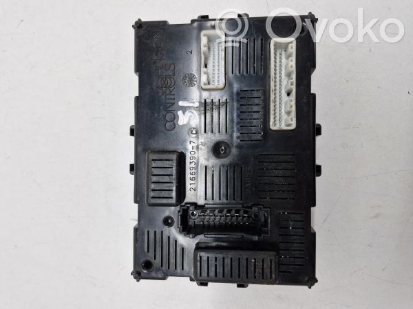 Comfort/convenience module   8200652284,BCML2R
