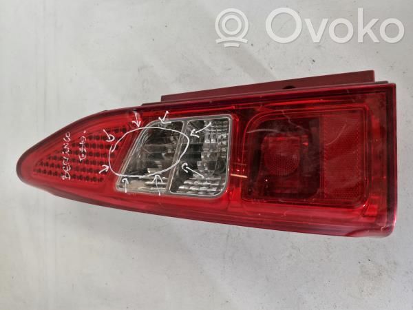 Tailgate rear/tail lights   COM,9680545280