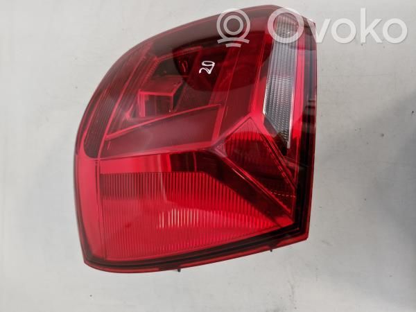 Volkswagen Polo V 6R Lampă spate în capacul portbagajului 