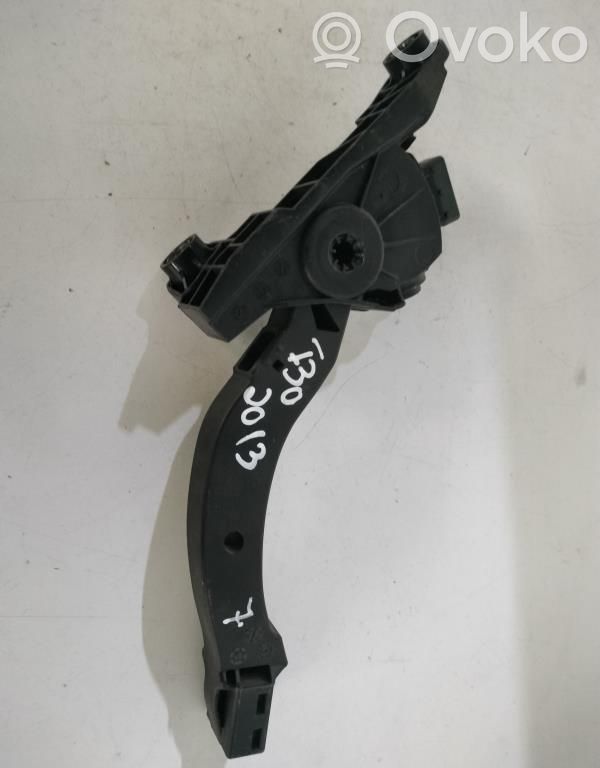 Hyundai i30 Accelerator throttle pedal 