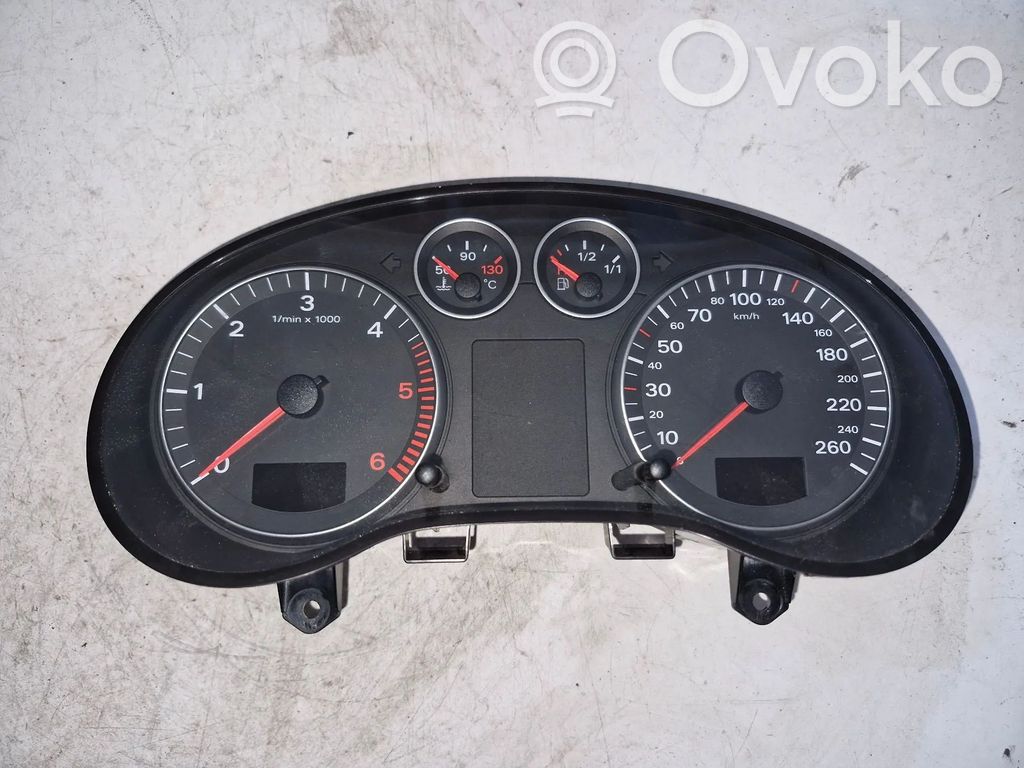 Audi A3 S3 8P Licznik / Prędkościomierz 