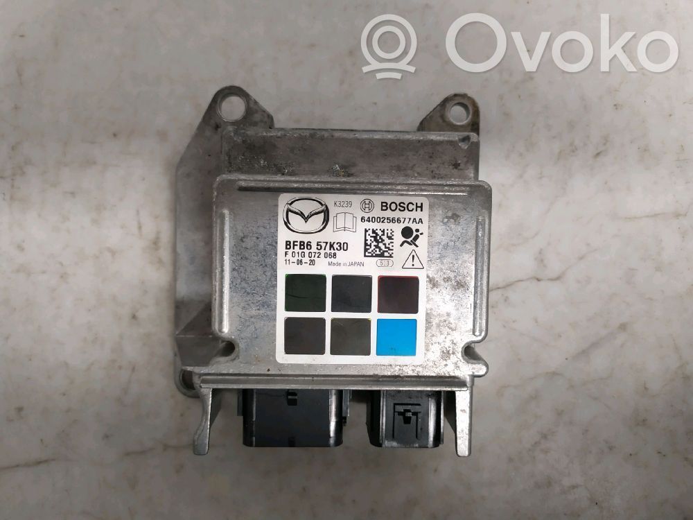 Mazda 3 II Airbag control unit/module 