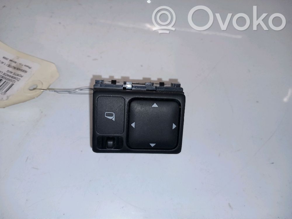 Nissan Note (E11) Electric window control switch 