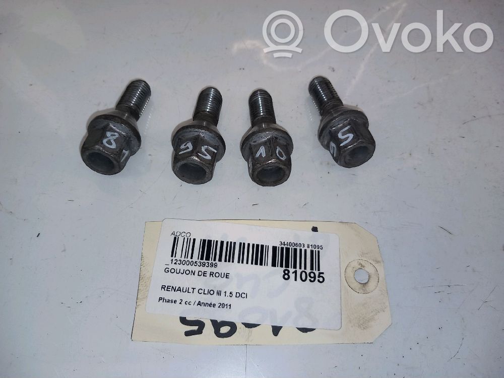 Renault Clio III Mutterit/pultit 