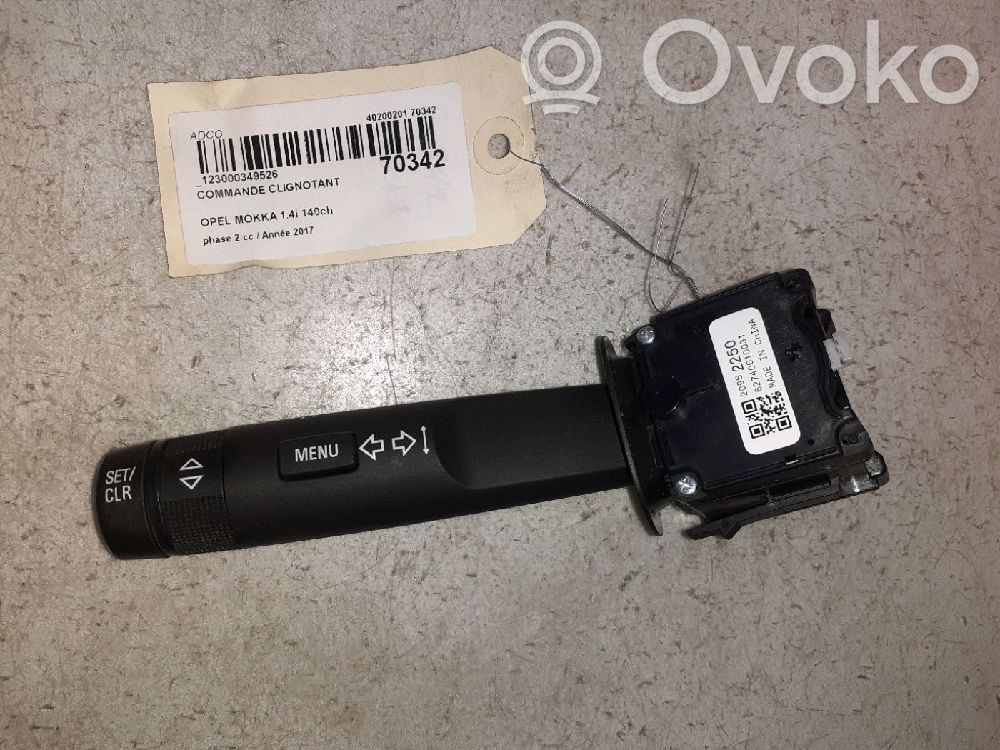 Opel Mokka X Boutons / interrupteurs volant 