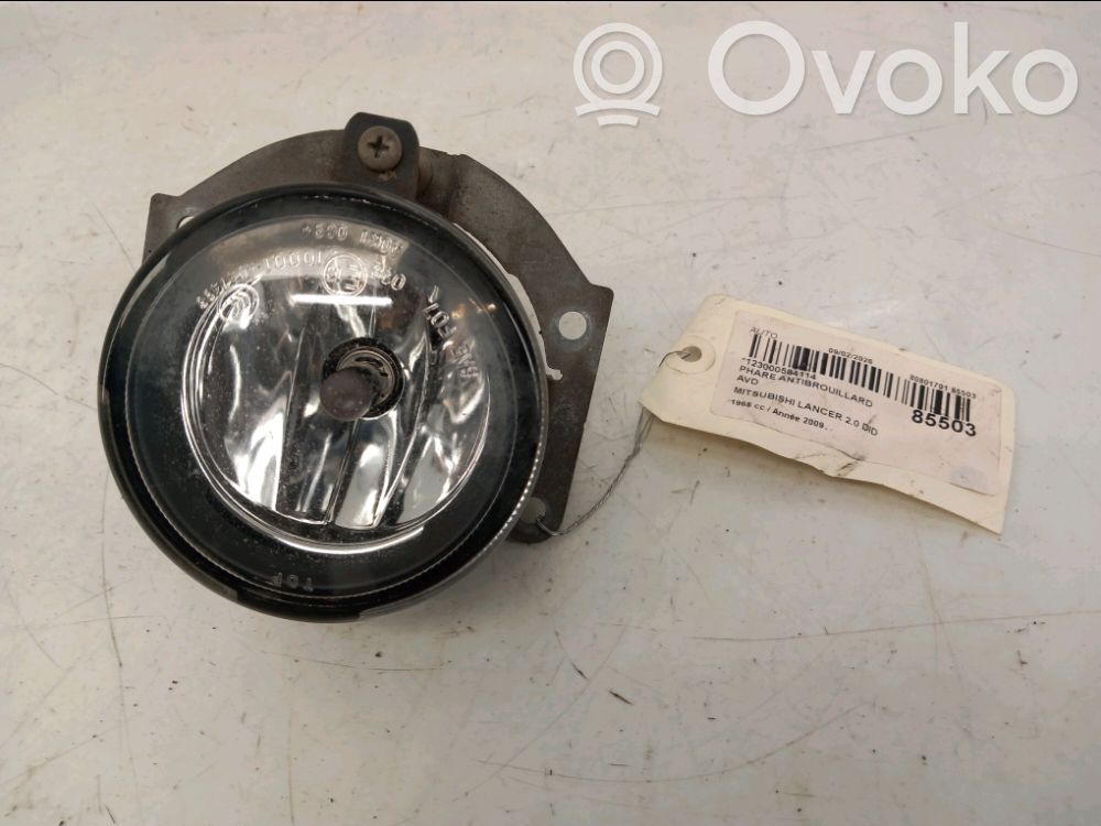 Feu antibrouillard avant   8321A463,8321A463