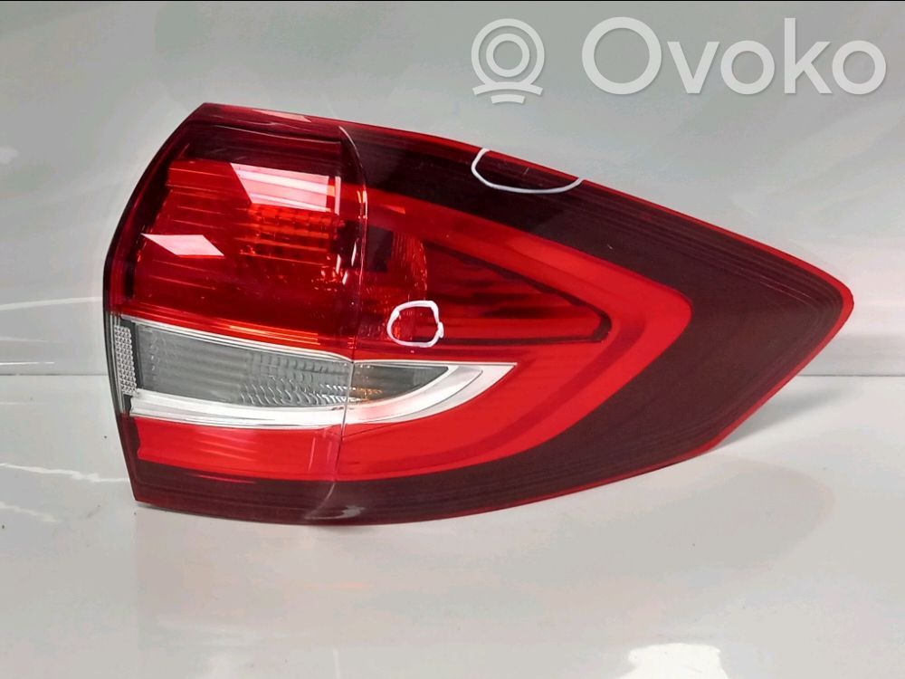 Ford C-MAX II Lampă spate în caroserie 
