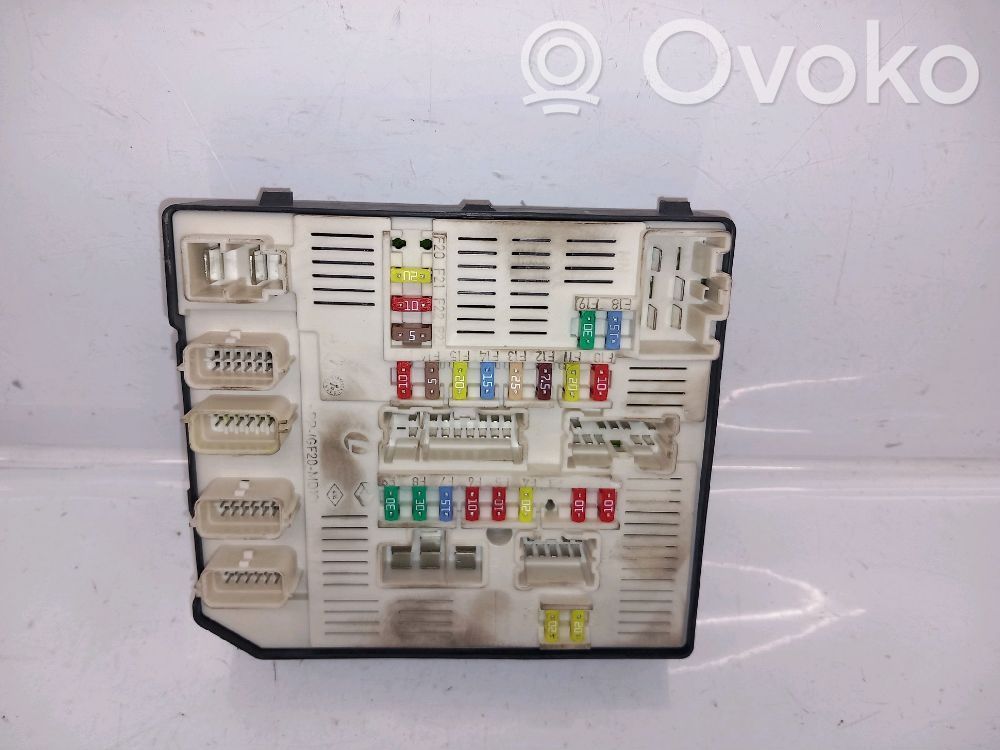 Renault Megane III Injection control unit/module 