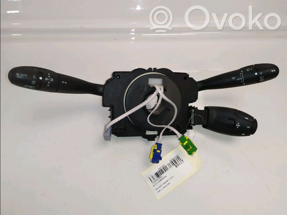 Peugeot 206 Butoane/comutatoare pe volan 