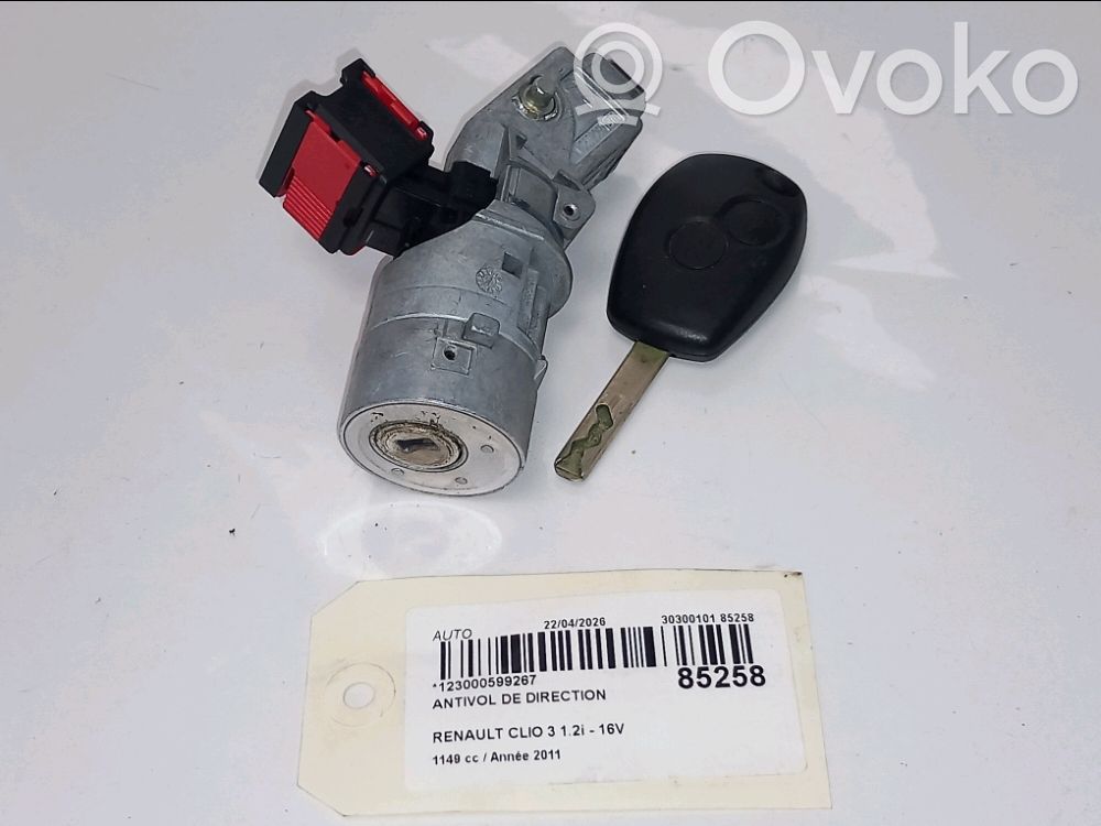 Renault Clio III Blocare casetă direcție 