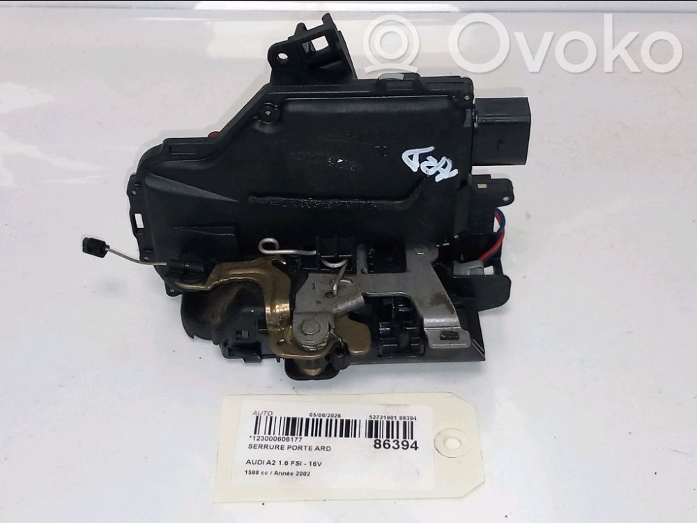 Încuietoare ușă spate   8Z0839016D,8Z0839016D