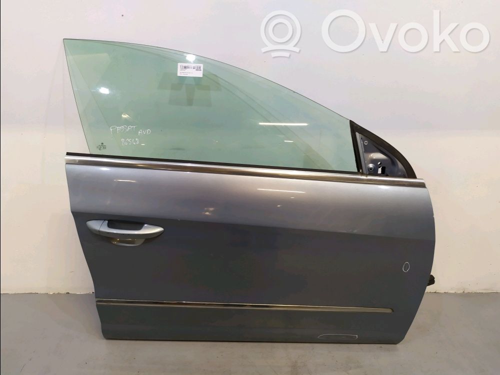 Volkswagen PASSAT B6 Drzwi przednie 