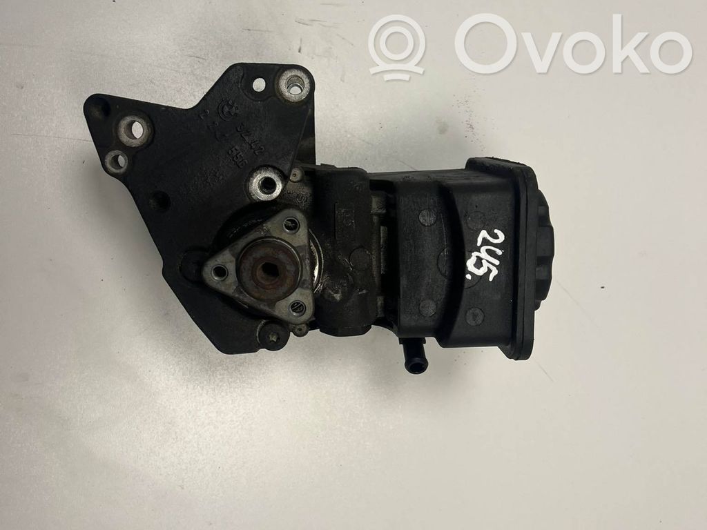 BMW 5 E60 E61 Power steering pump 