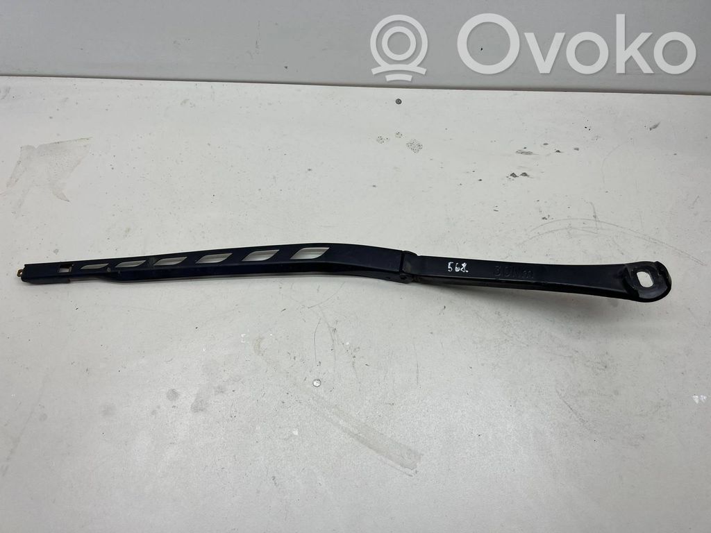 BMW 5 E60 E61 Wischerarm vorne 