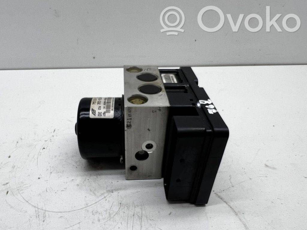 Seat Alhambra (Mk1) ABS bloks 