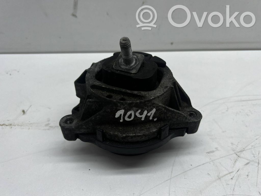 BMW 3 F30 F35 F31 Variklio pagalvė 