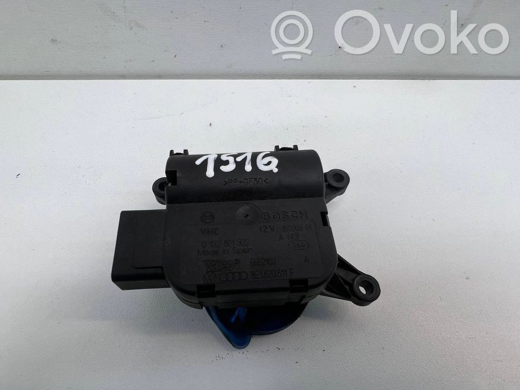 Audi A4 S4 B7 8E 8H Tuloilmaventtiilin käyttömoottori 