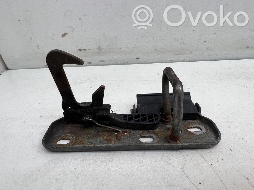Volkswagen Golf VI Engine bonnet/hood lock/catch 