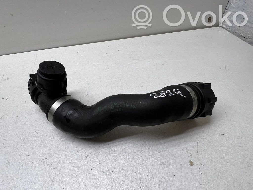 BMW 7 F01 F02 F03 F04 Engine coolant pipe/hose 