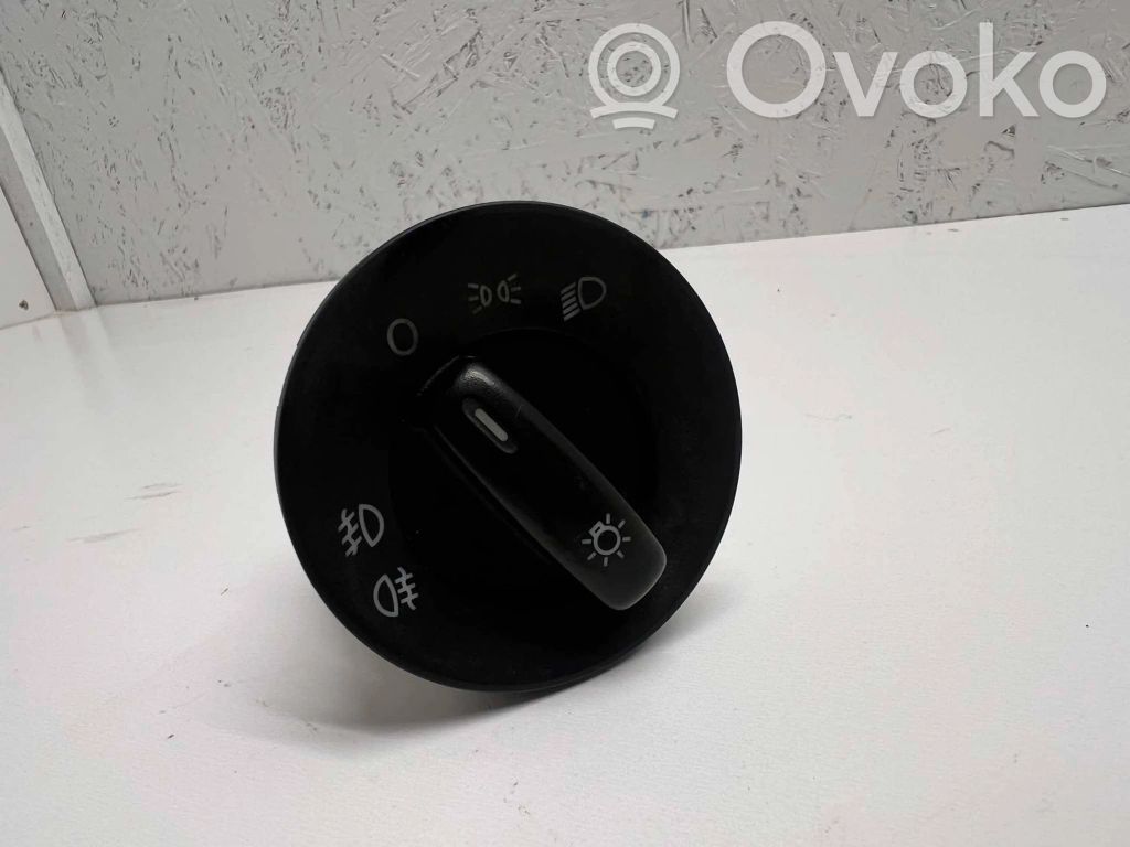 Skoda Octavia Mk2 (1Z) Light switch 