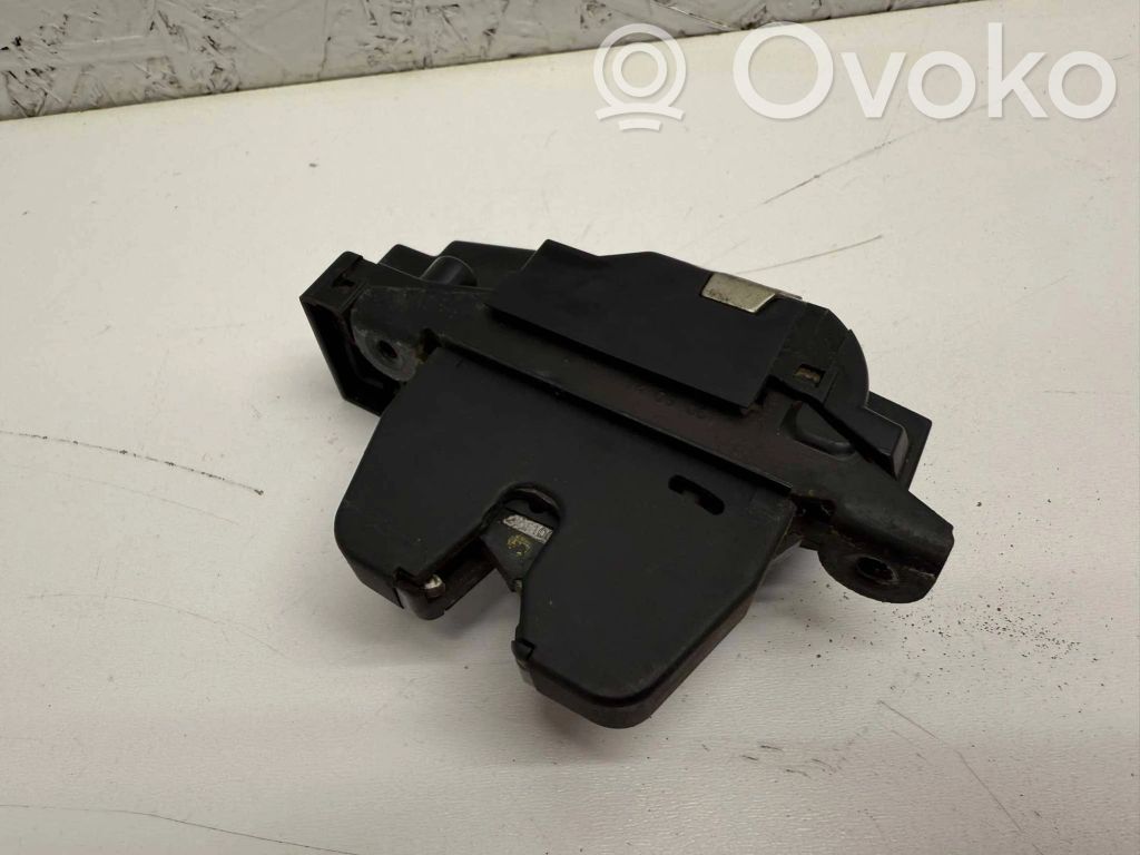Peugeot 207 Tailgate/trunk/boot lock/catch/latch 