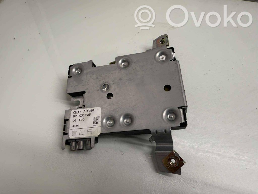 Audi A3 S3 8P Antenos stiprintuvas 