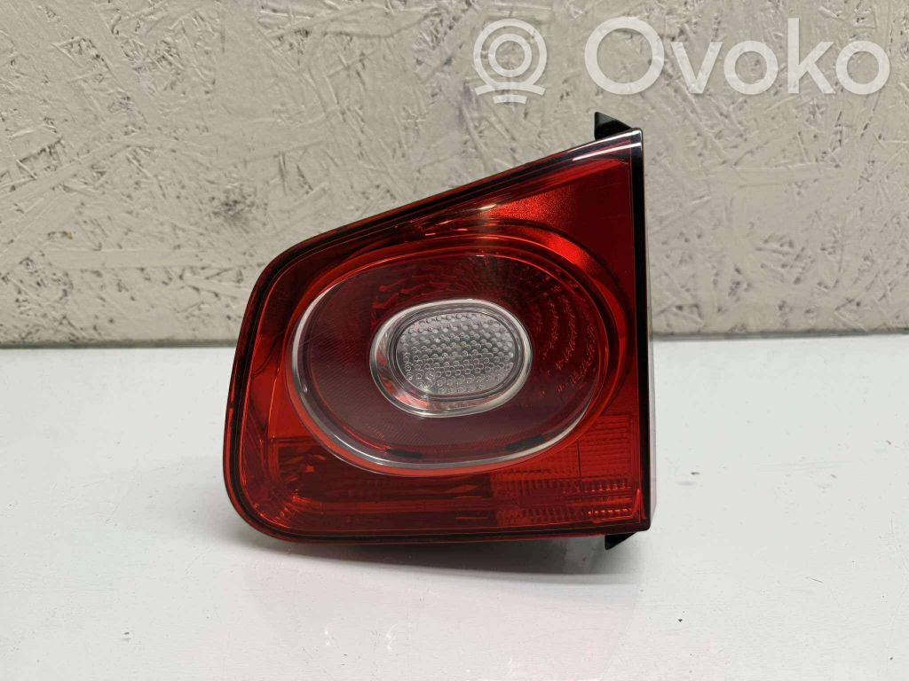 Volkswagen Tiguan Lampy tylnej klapy bagażnika 