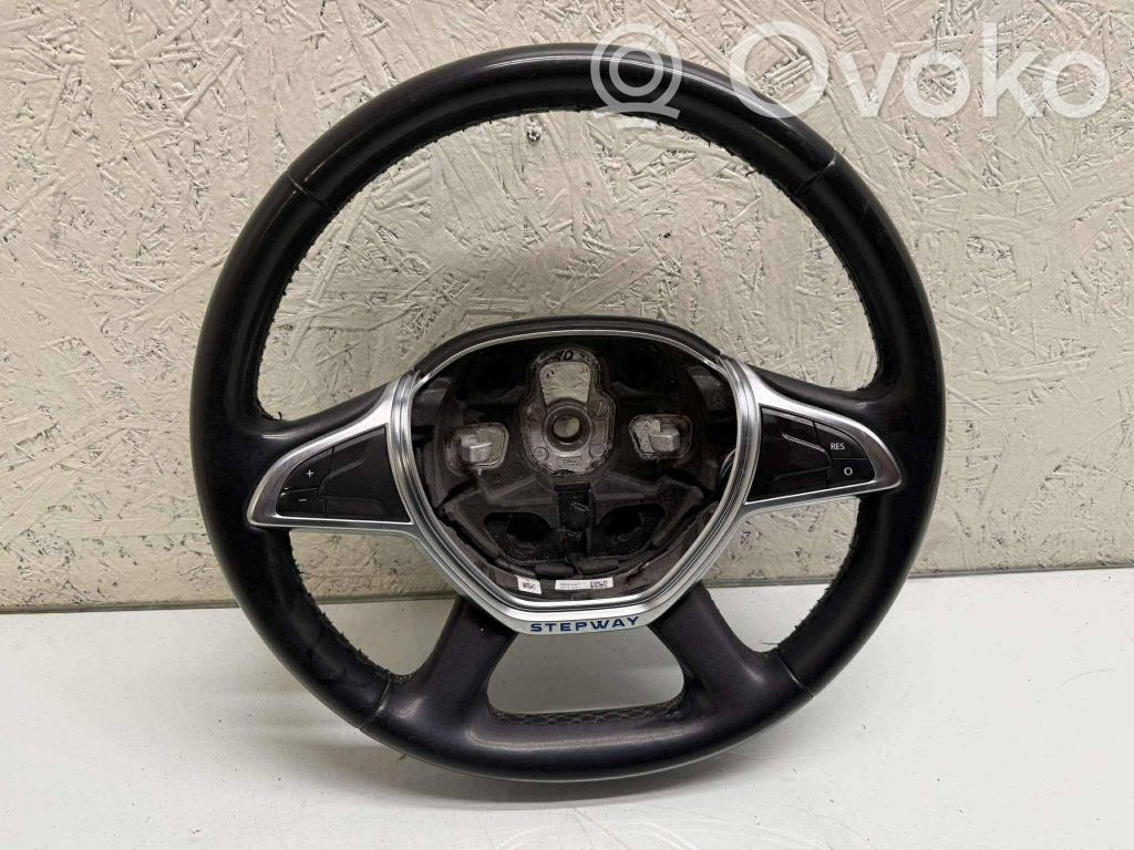 Dacia Sandero II Steering wheel 