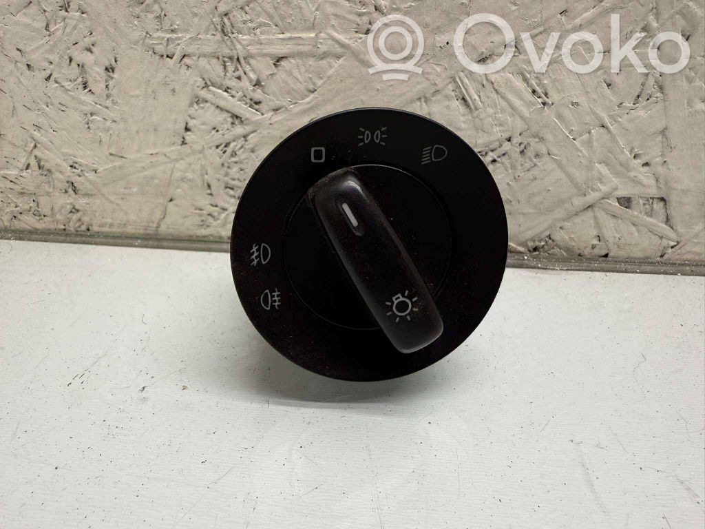 Skoda Yeti (5L) Interruptor de luz 