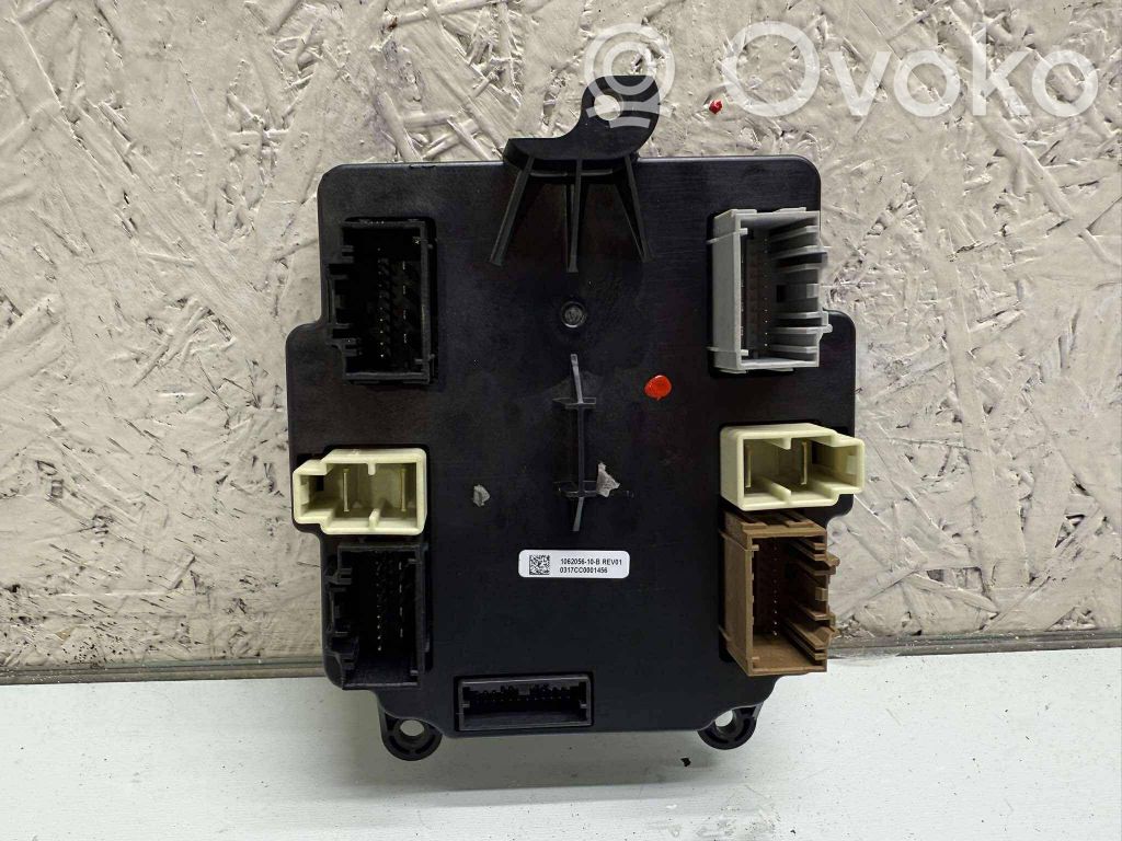 Tesla Model X Door control unit/module 