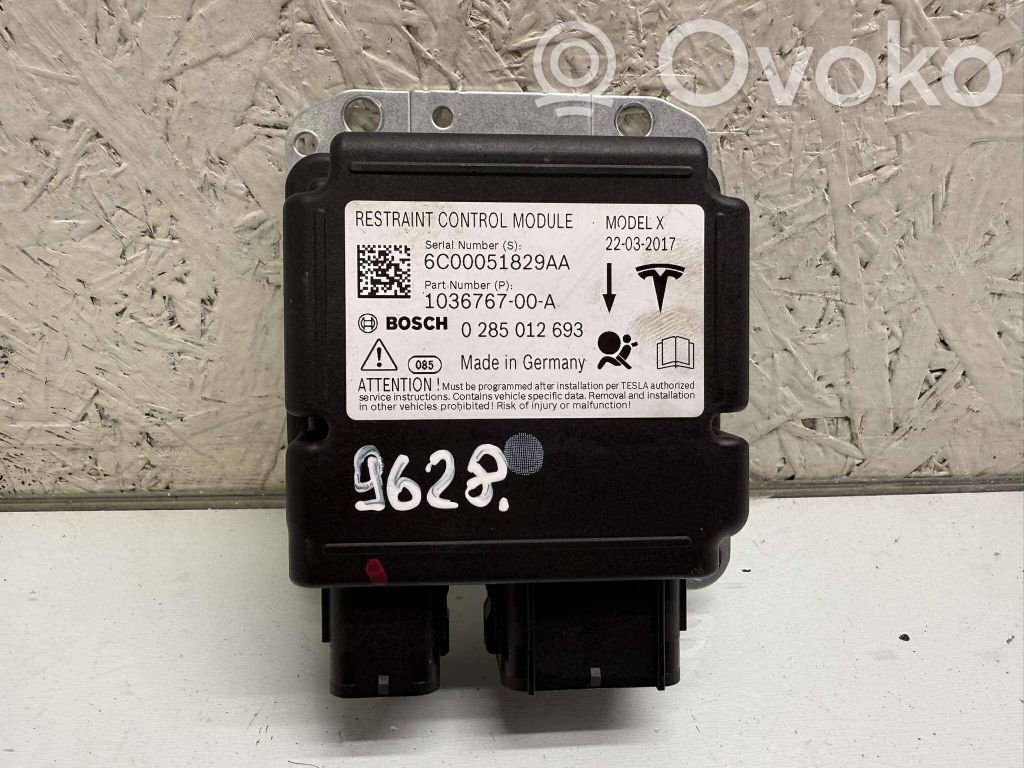 Tesla Model X Airbag control unit/module 