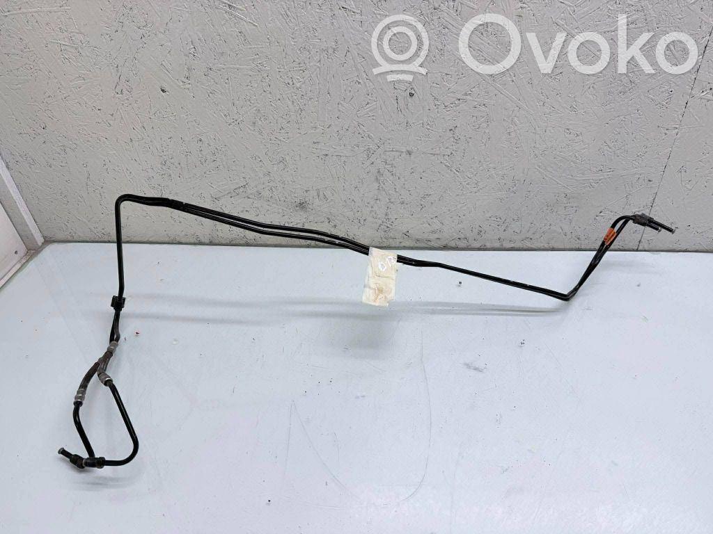 Tesla Model X Jarrutehostimen putki/letku 